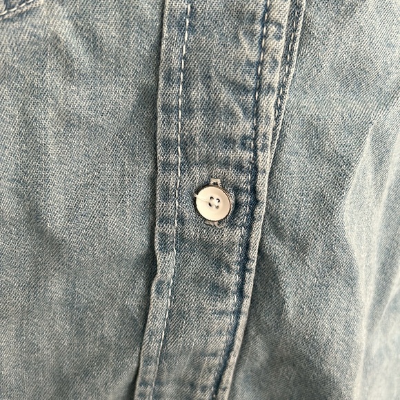 Gap Sleeveless Denim Shirt - Picture 3 of 6